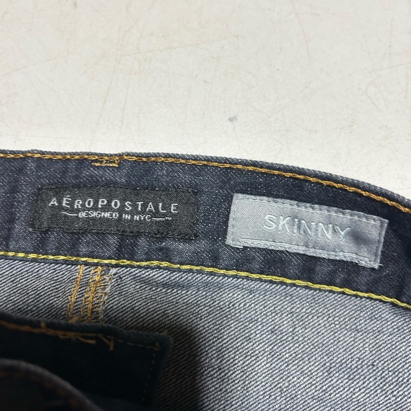 Aeropostale Mens Jeans 33x32 Dark Wash Skinny Fit Straight Mid Rise Stretch - Picture 3 of 8
